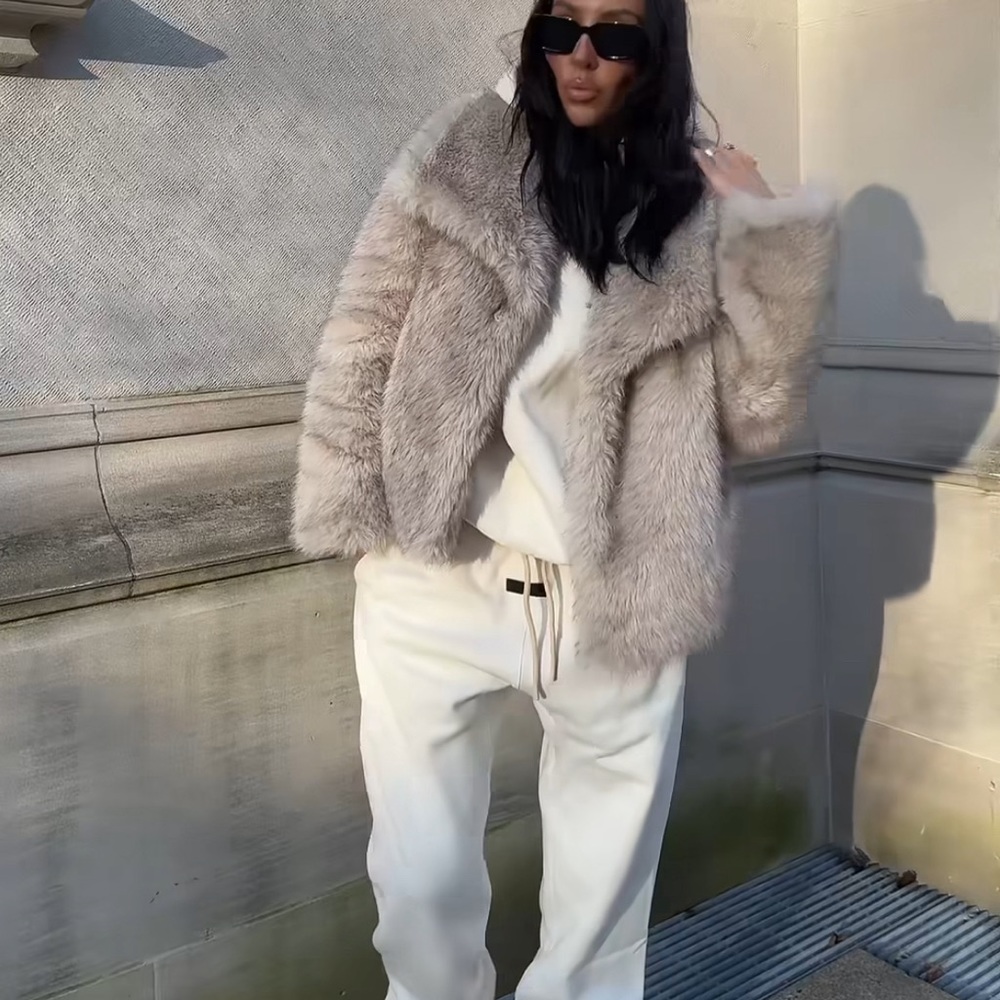 Faux Fox Fur Gray coat size small brand new!